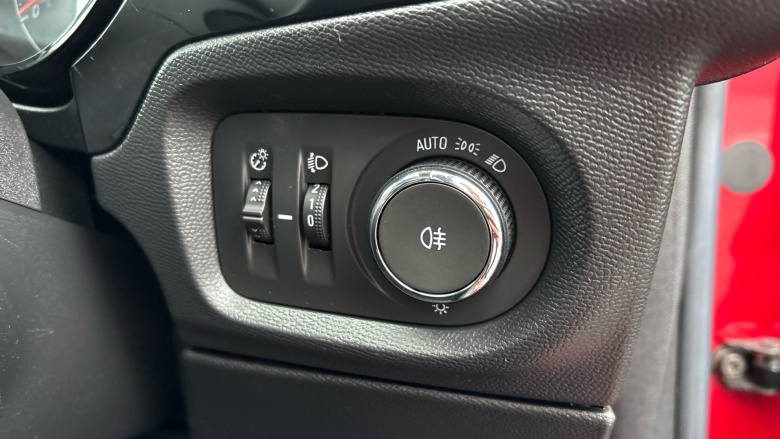 Vauxhall Corsa 1.2 SE 5dr Petrol Hatchback